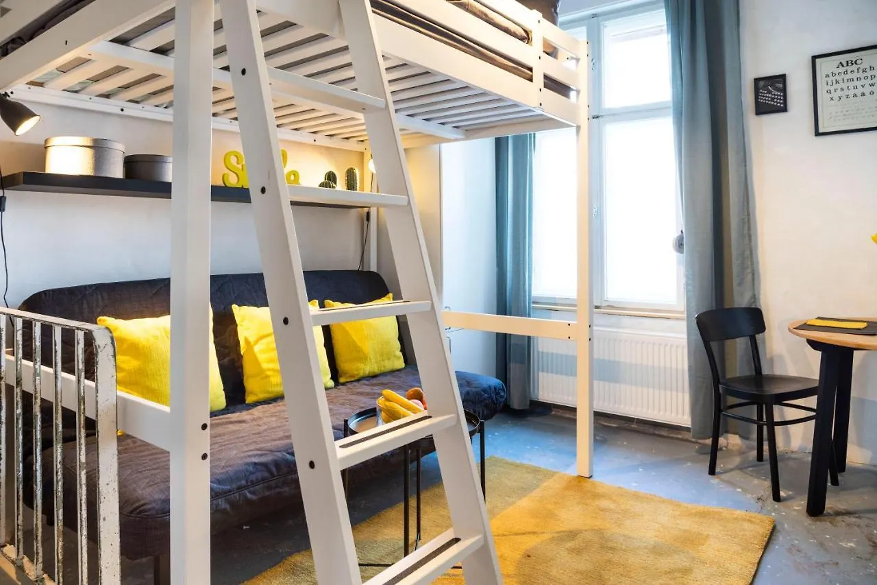 Shabby Chic Apartment +Freshly Furnished +Self Check-In Berlin 0*,